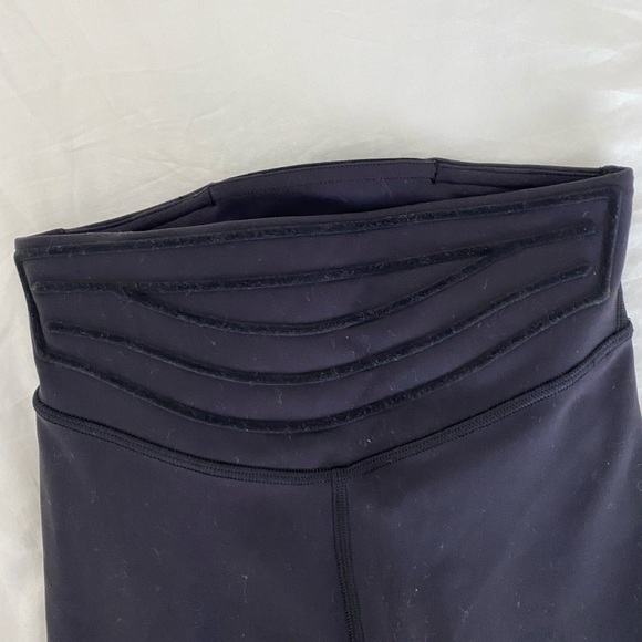 lululemon get in line 28inch leggings - Picture 4 of 9